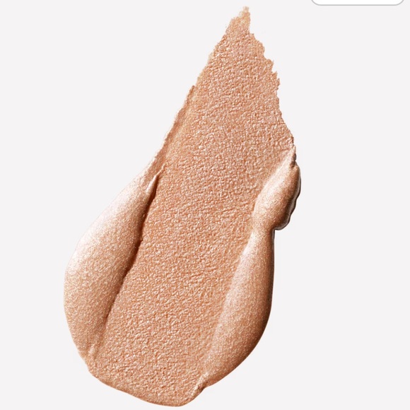 M•A•C LIMITED EDITION LOVE STRUCK SET - Picture 3 of 13